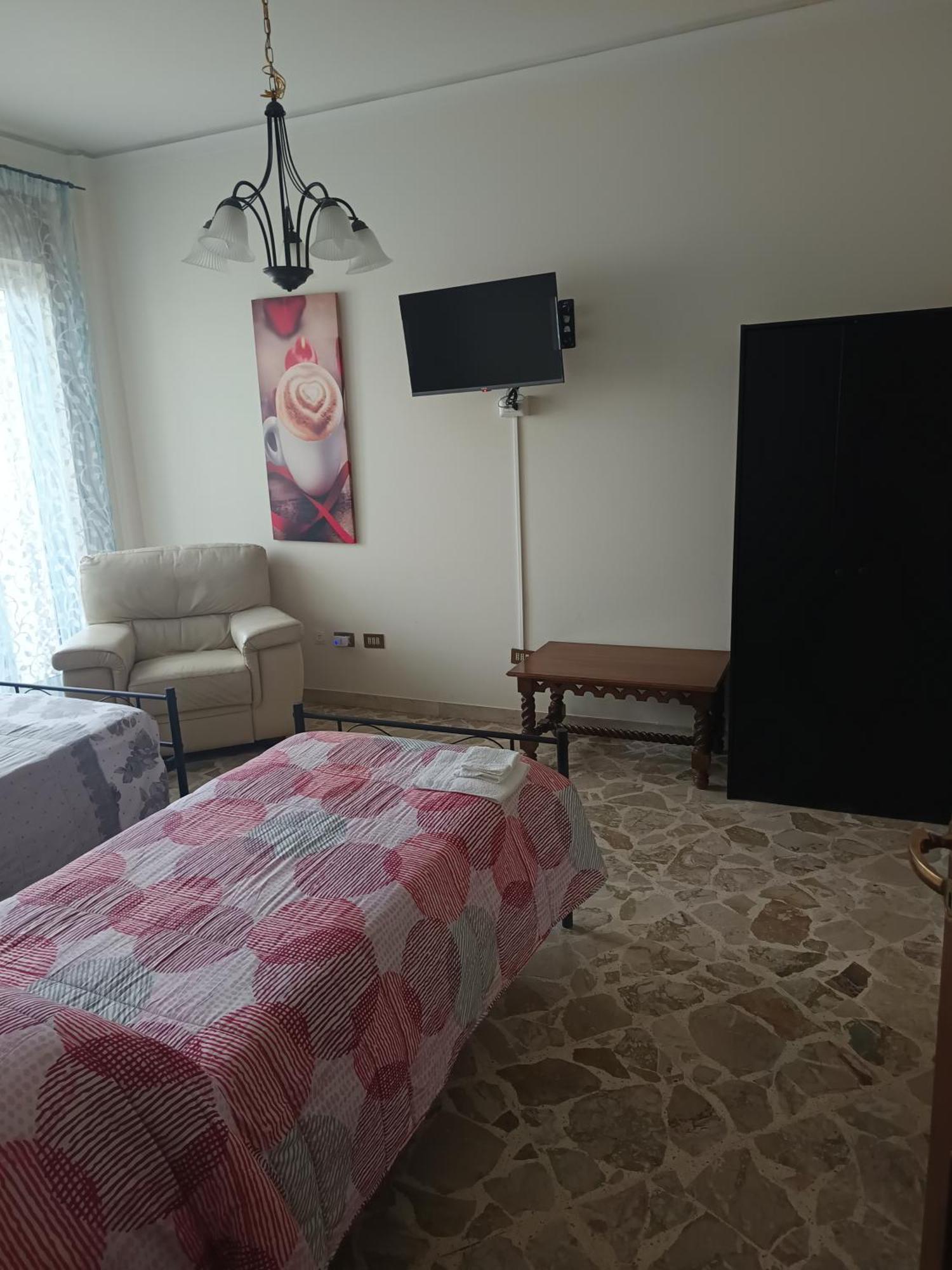 New Dawn Apartment, Turistico, Casa Per Vacanza, Tre Indipendenti Appartamento
